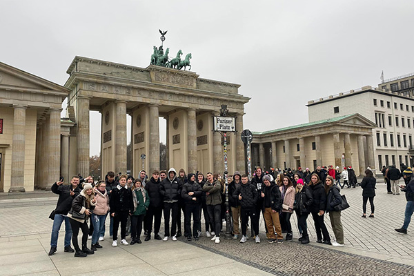 Na jarmarku bożonarodzeniowym w Berlinie